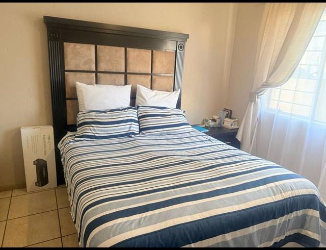 2 BEDROOM APARTMENT FOR SALE IN KLIPPOORTJIE